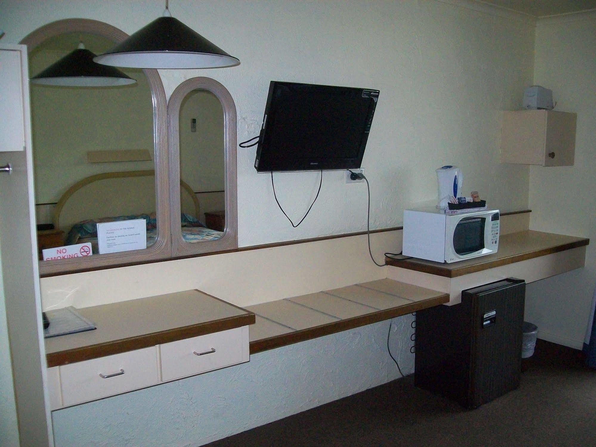 Sun Plaza Motel - Mackay Esterno foto
